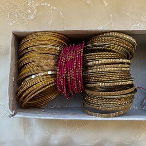 Assorted bangle set size 2.8 (antique gold, brass, yellow gold, pink)